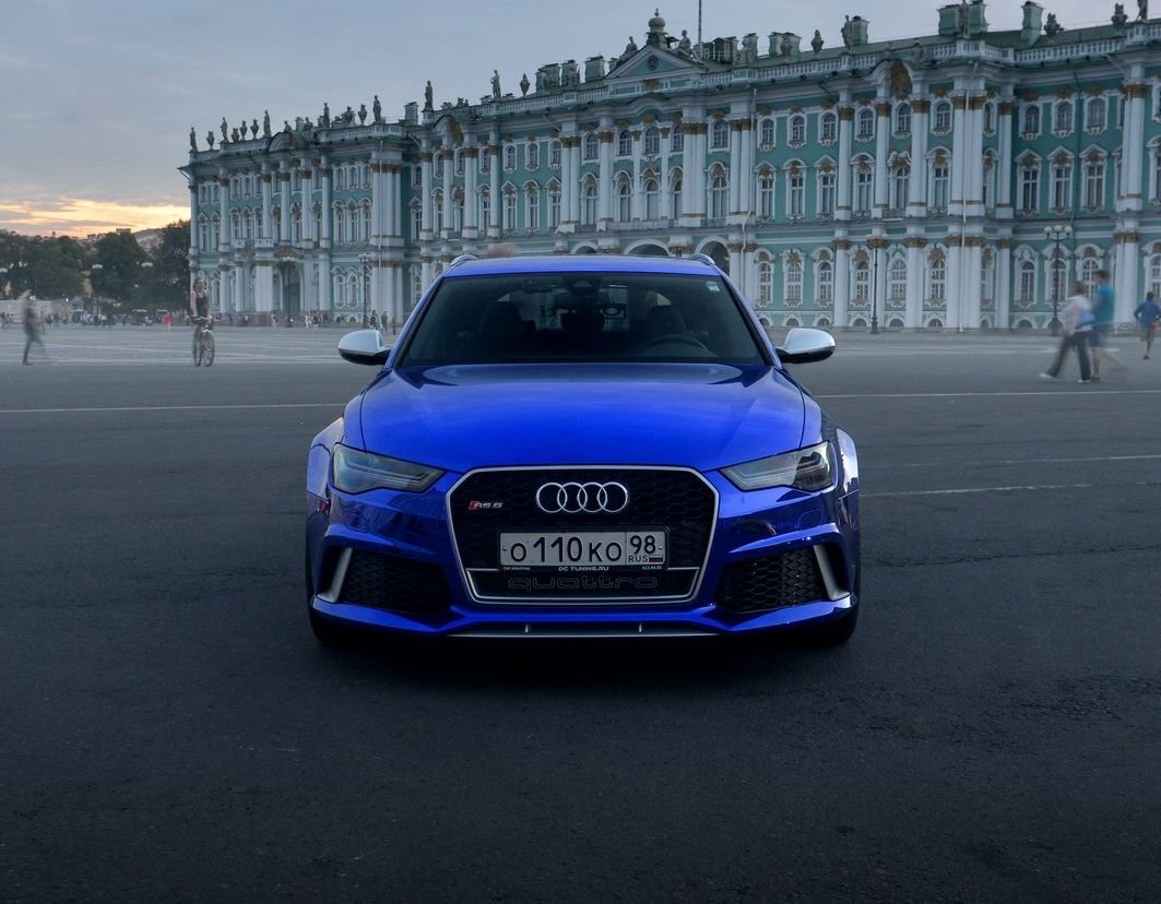 Audi rs6 синяя