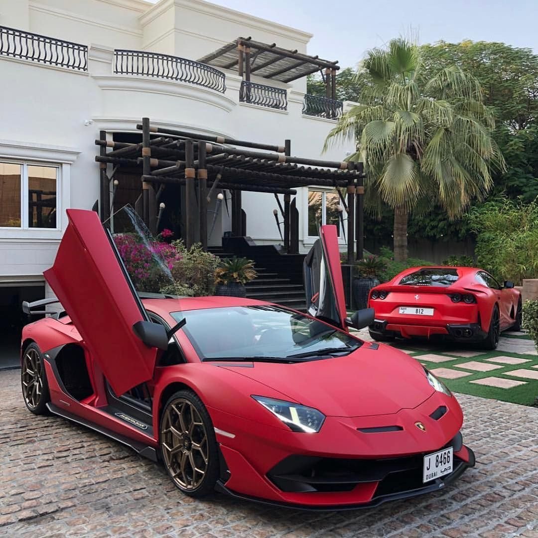 Ламборджини авентадор Ferrari