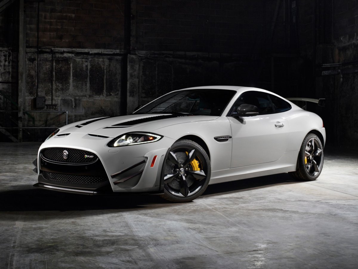 XKR Jaguar спортивный