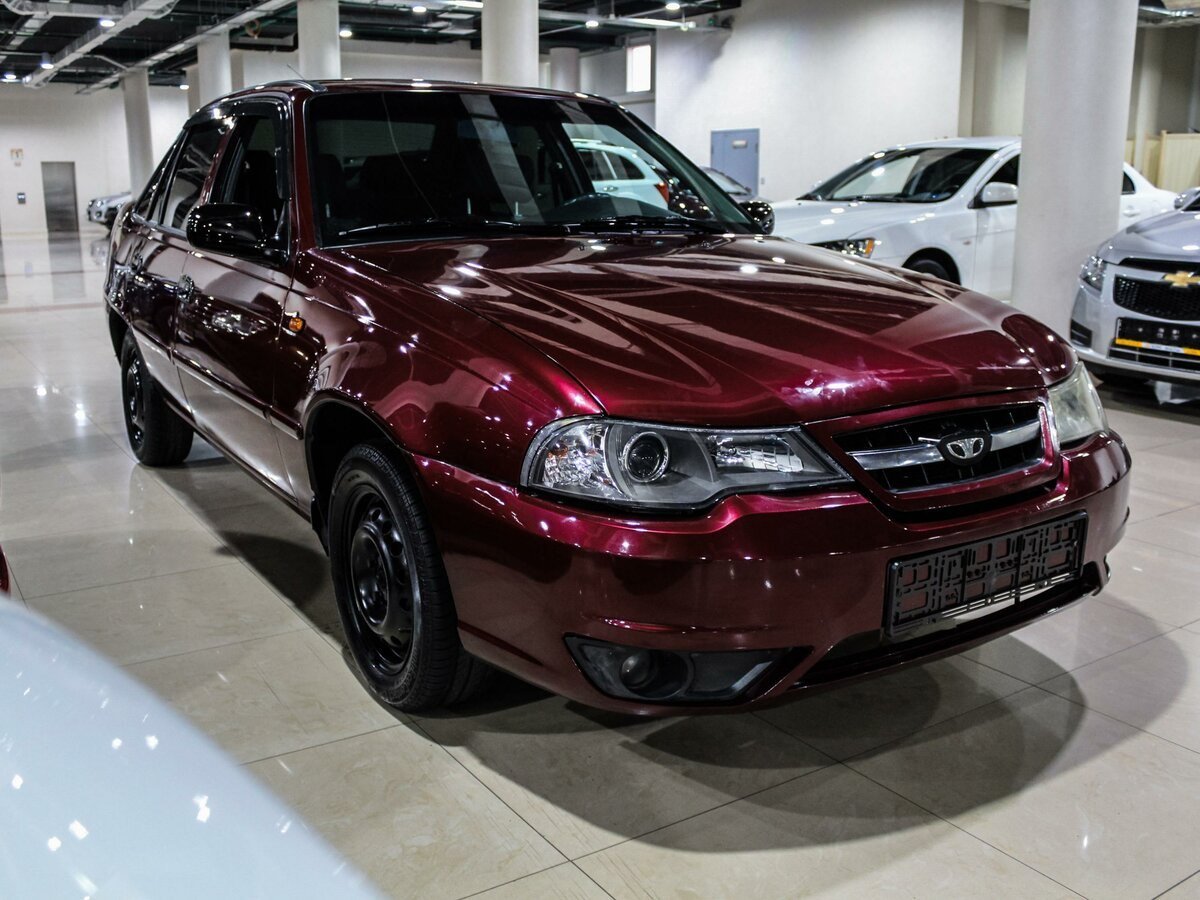 Daewoo Nexia 2 вишня