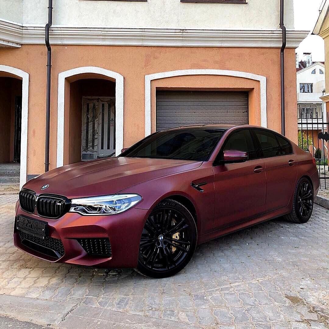 BMW m5 f90 бордовая