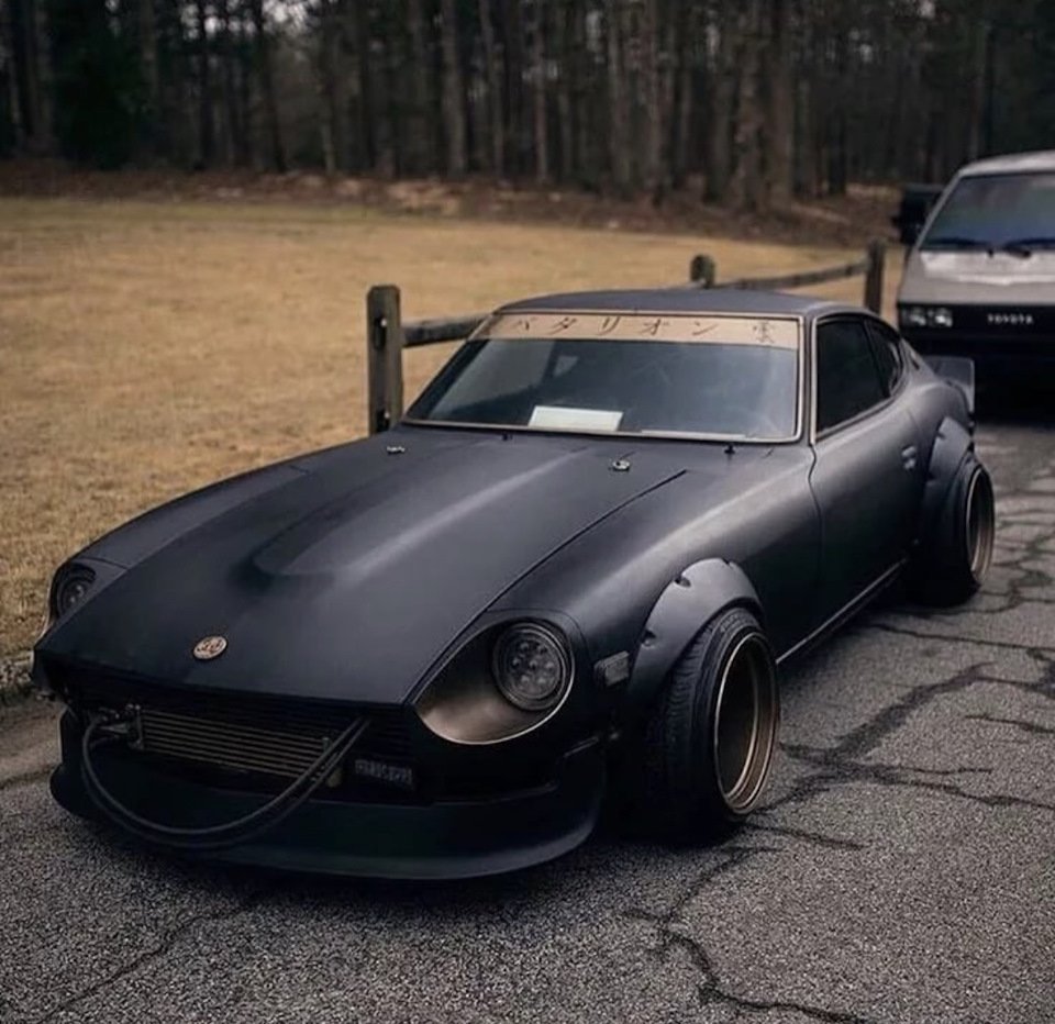 Старый Датсун 240z