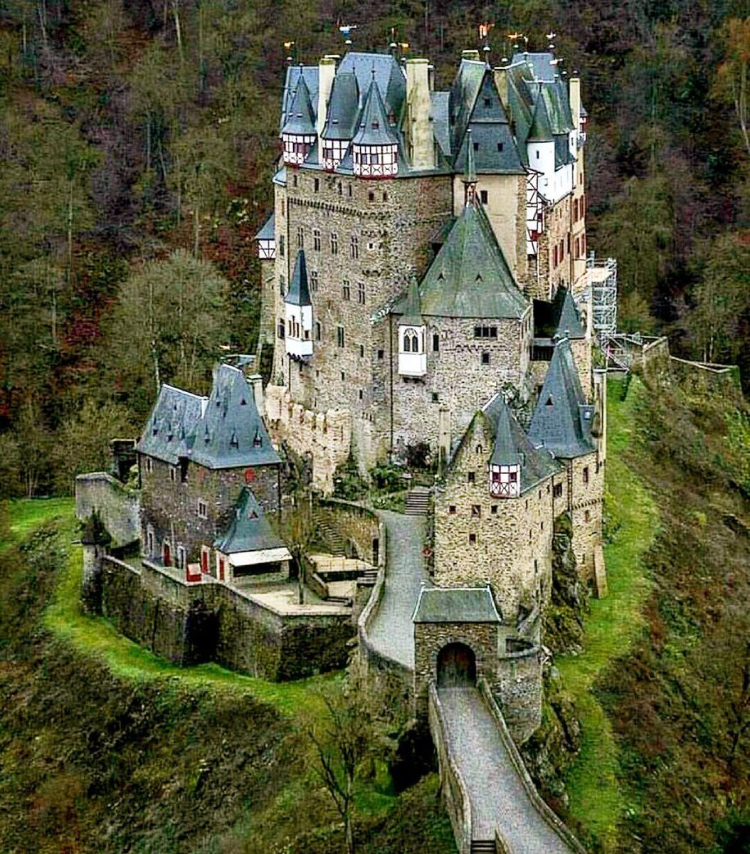 Замок Эльц Бавария