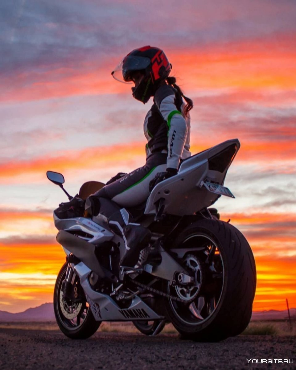 Yamaha r1 Biker