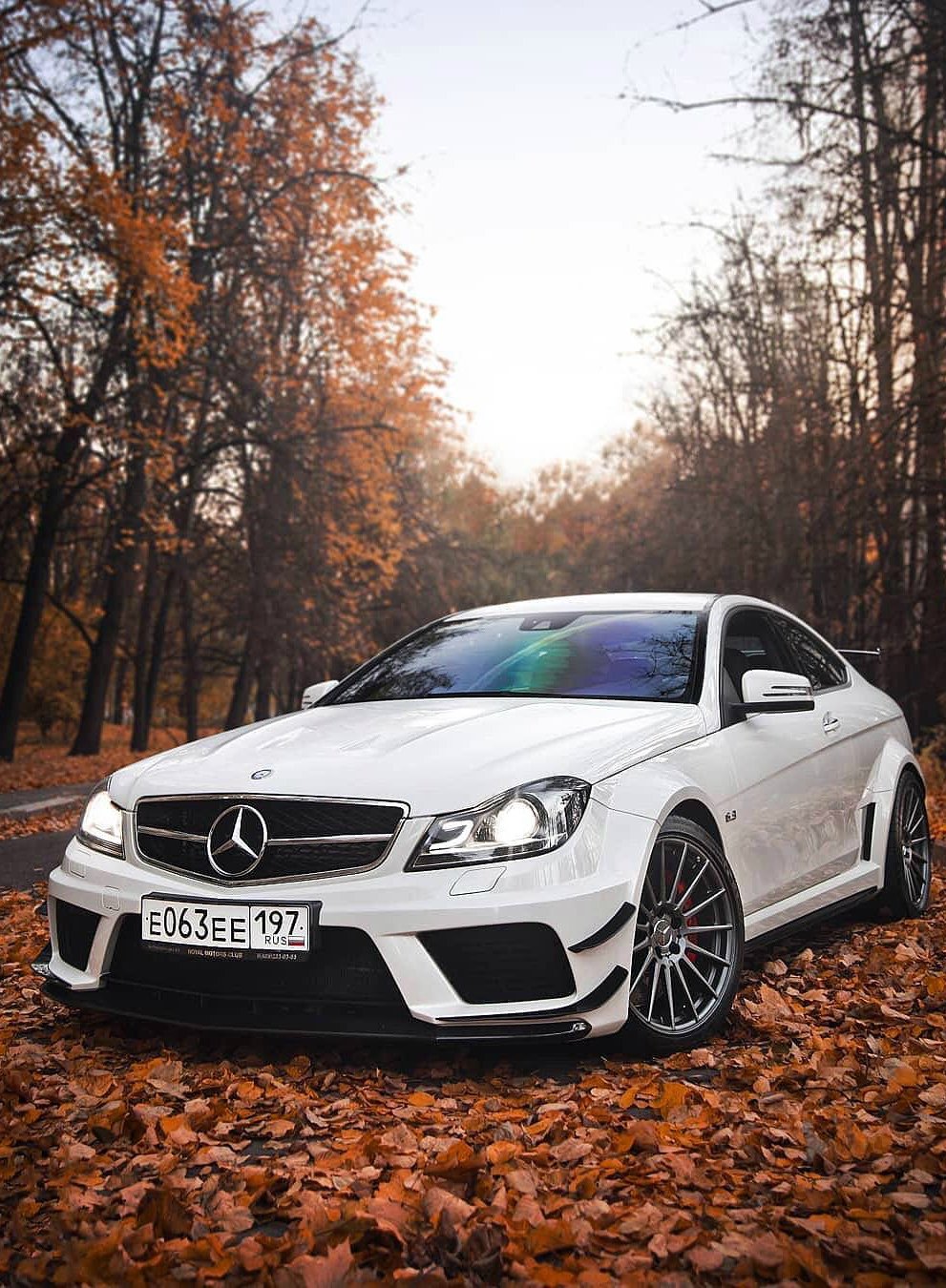 Мерседес ц 63 АМГ
