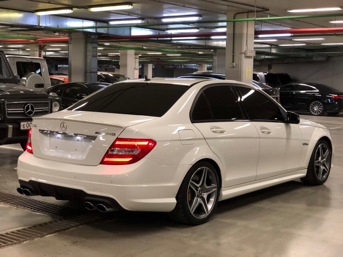 Mercedes-Benz w204