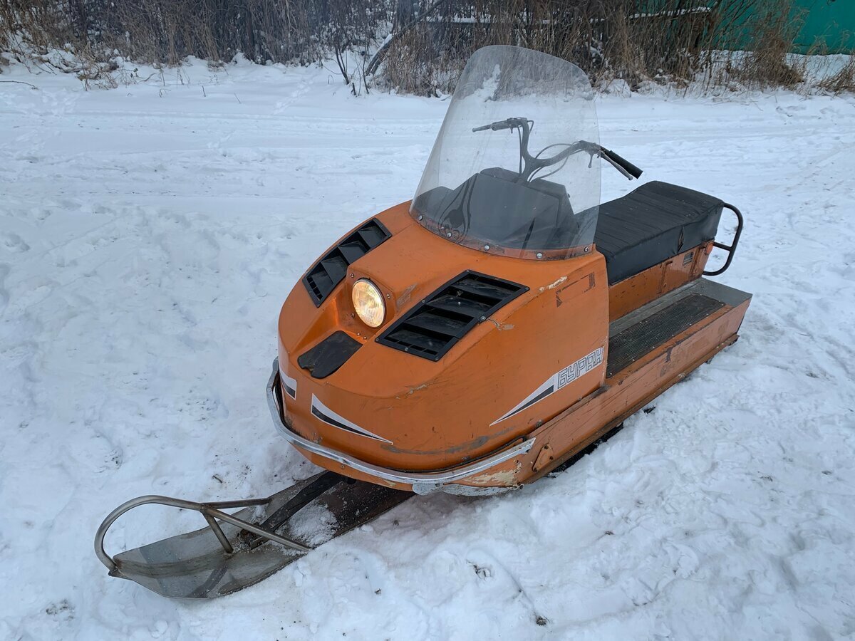 Буран снегоход 1990