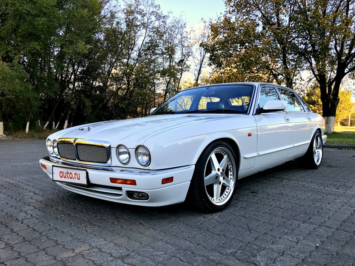 Jaguar XJ II (x300)
