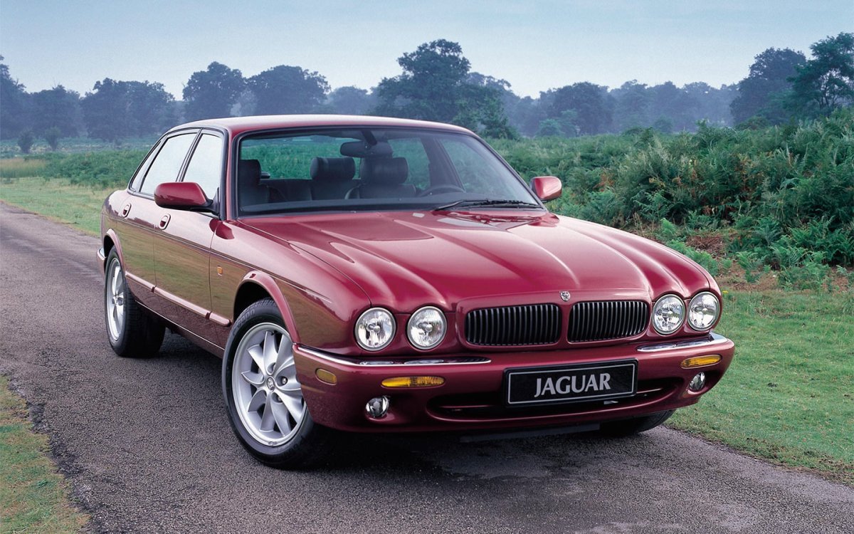 Jaguar XJ 2000