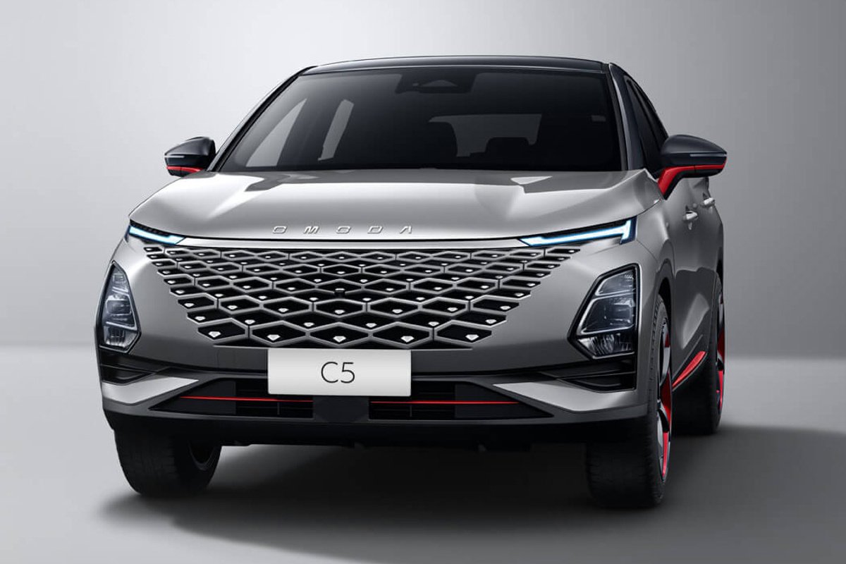 Китайский кроссовер Omoda c5