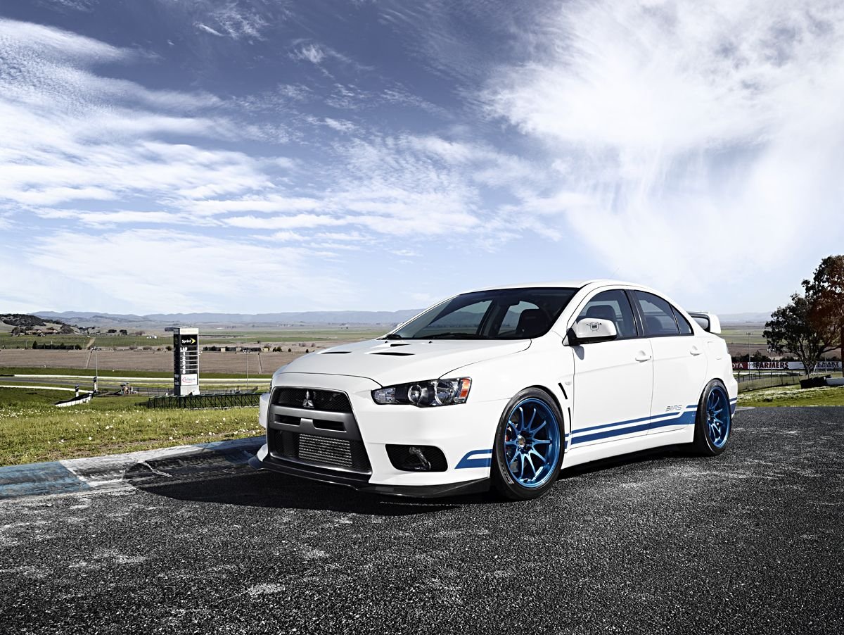 Mitsubishi Lancer Evolution 2015