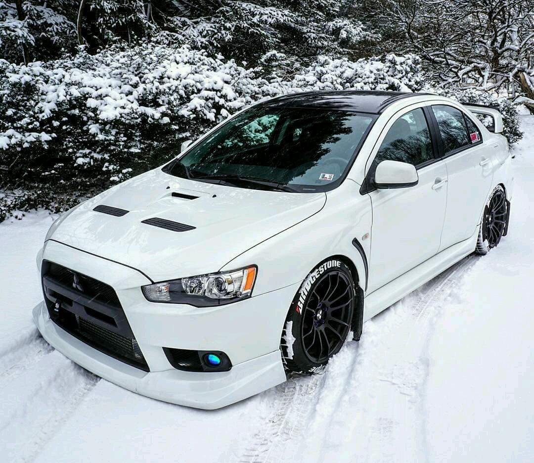 Mitsubishi Lancer Evolution 10 зимой