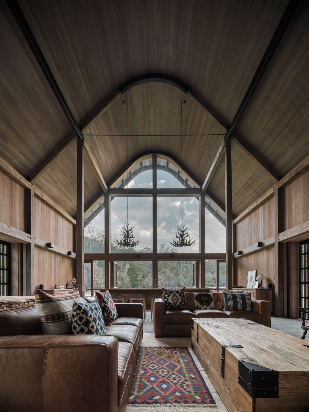 Дом в стиле Barn House