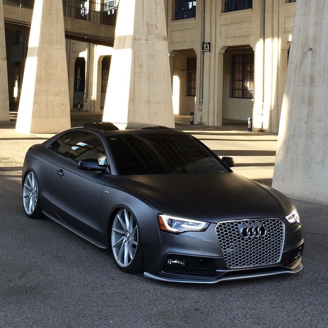 Ауди s5 черная матовая