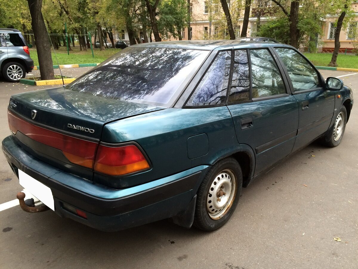 Daewoo espero зеленая