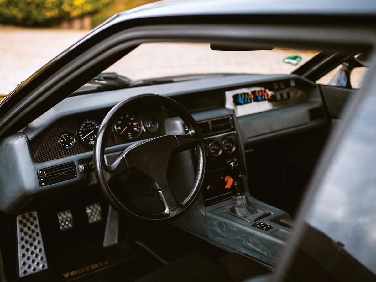 Venturi 400 gt салон
