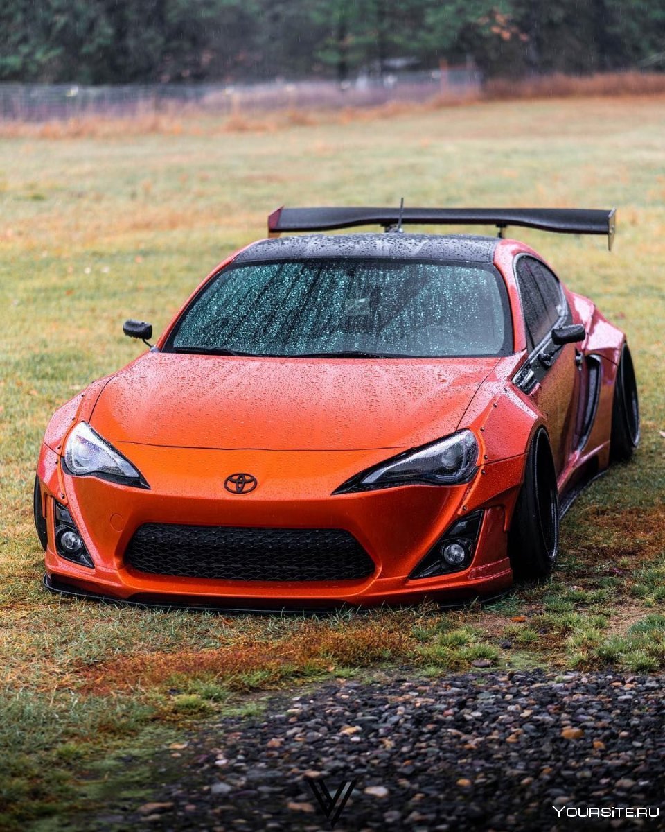 Тойота спорт gt86