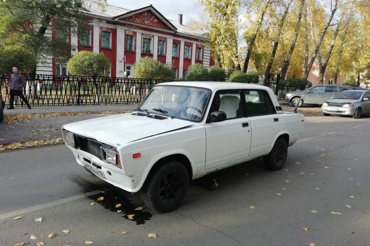 Парковать машину