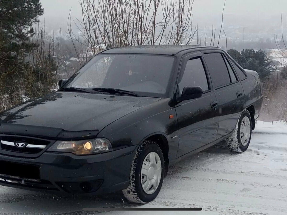 Daewoo Nexia черная