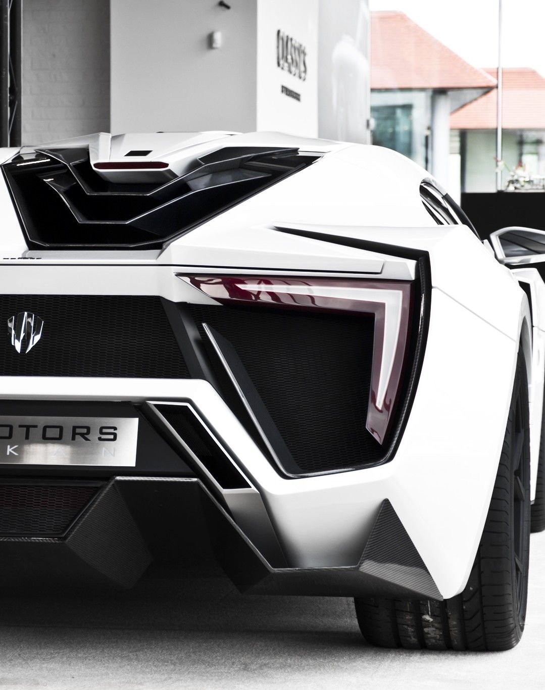 W Motors Lykan Hypersport