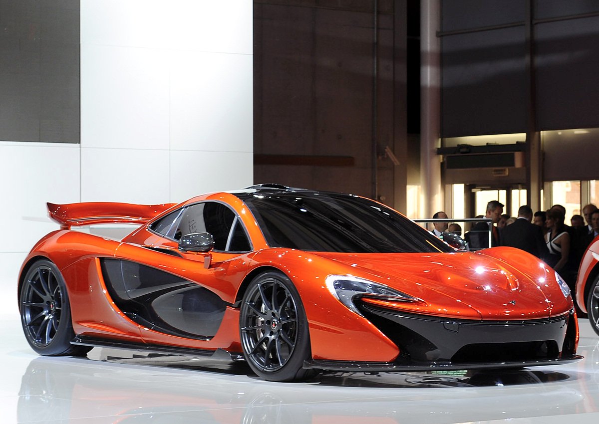 Спорткар MCLAREN p1