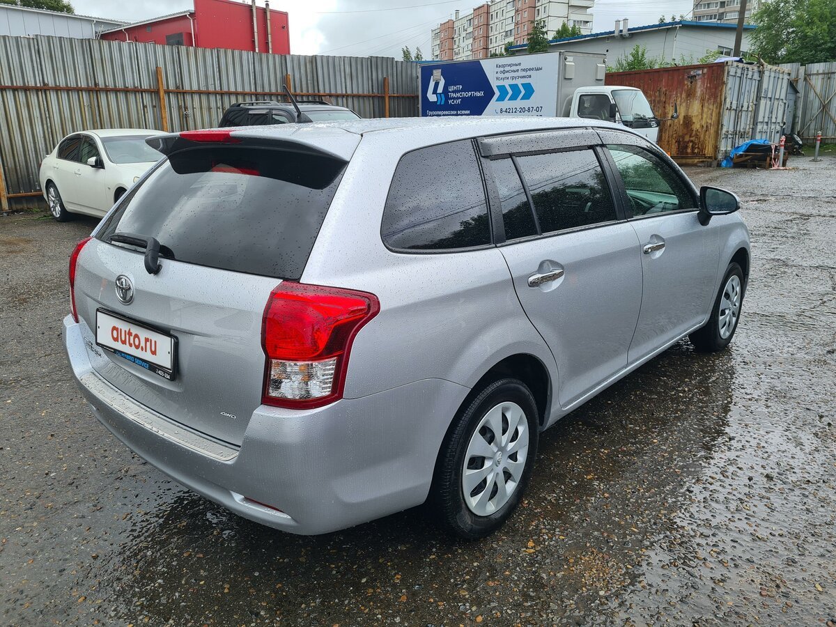 Toyota Corolla Fielder 2013