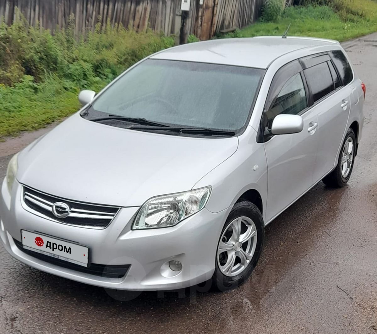 Toyota Corolla Филдер