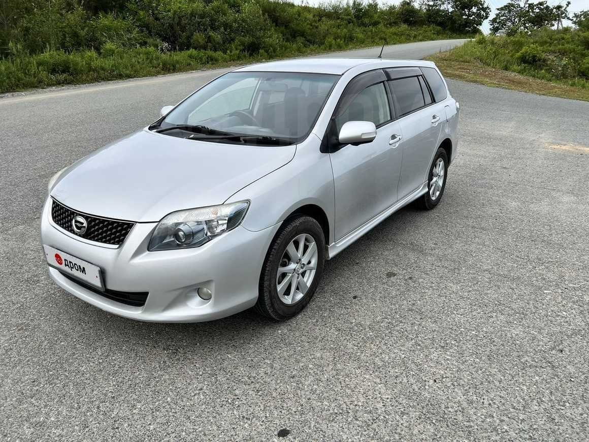 Toyota Corolla Fielder 2010