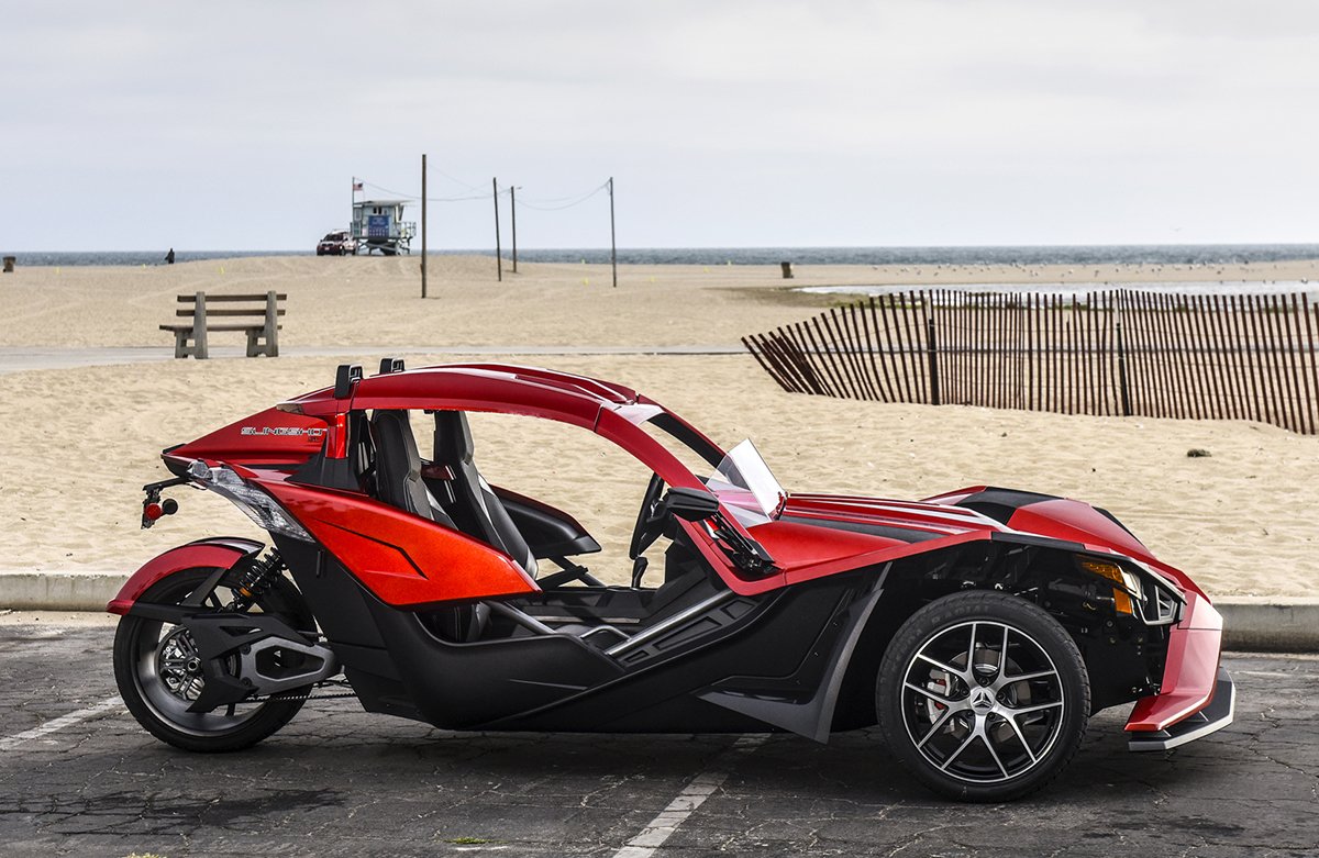 Polaris спорткар