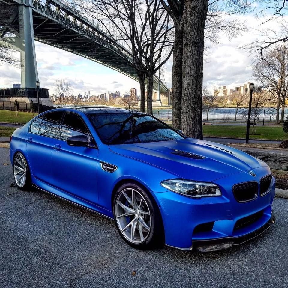 BMW m5 синяя