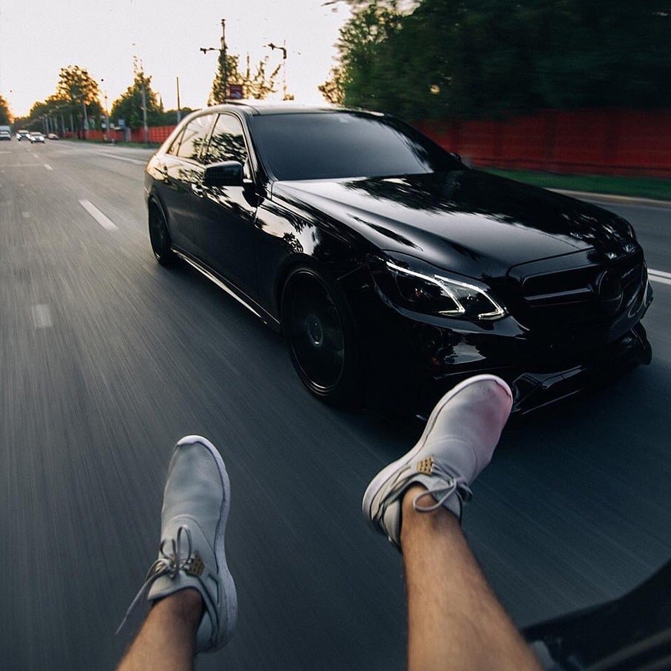 Суета AMG
