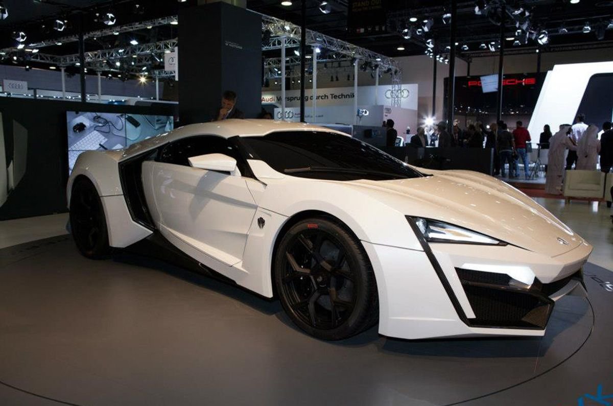 Арабский суперкар Lykan Hypersport