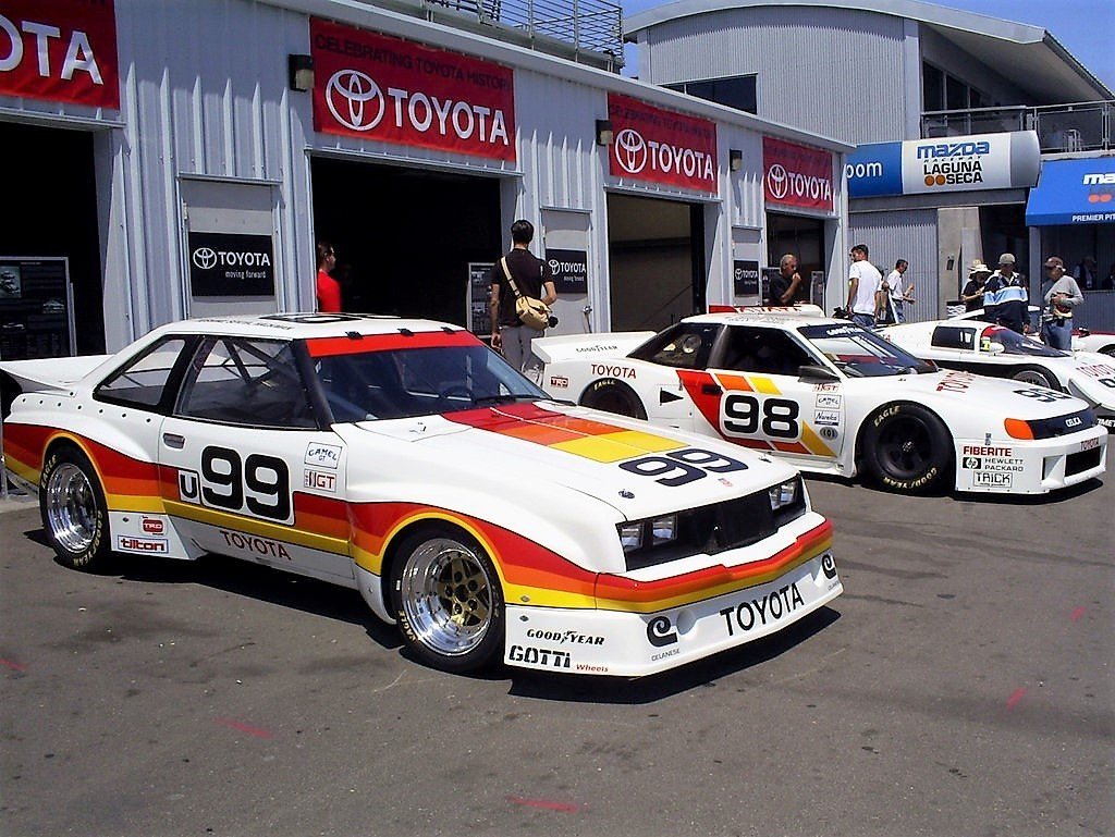 Toyota 80 Race