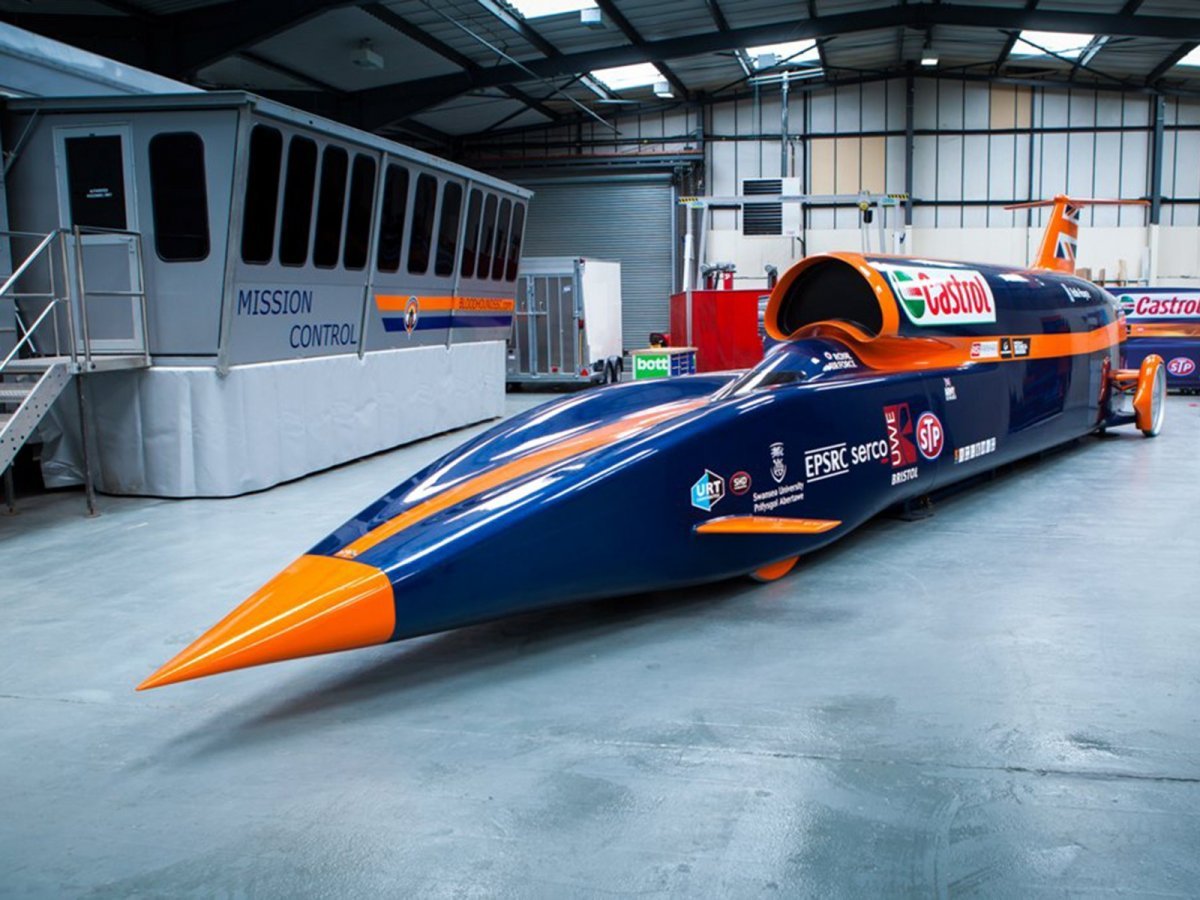 Сверхзвуковой автомобиль Bloodhound SSC