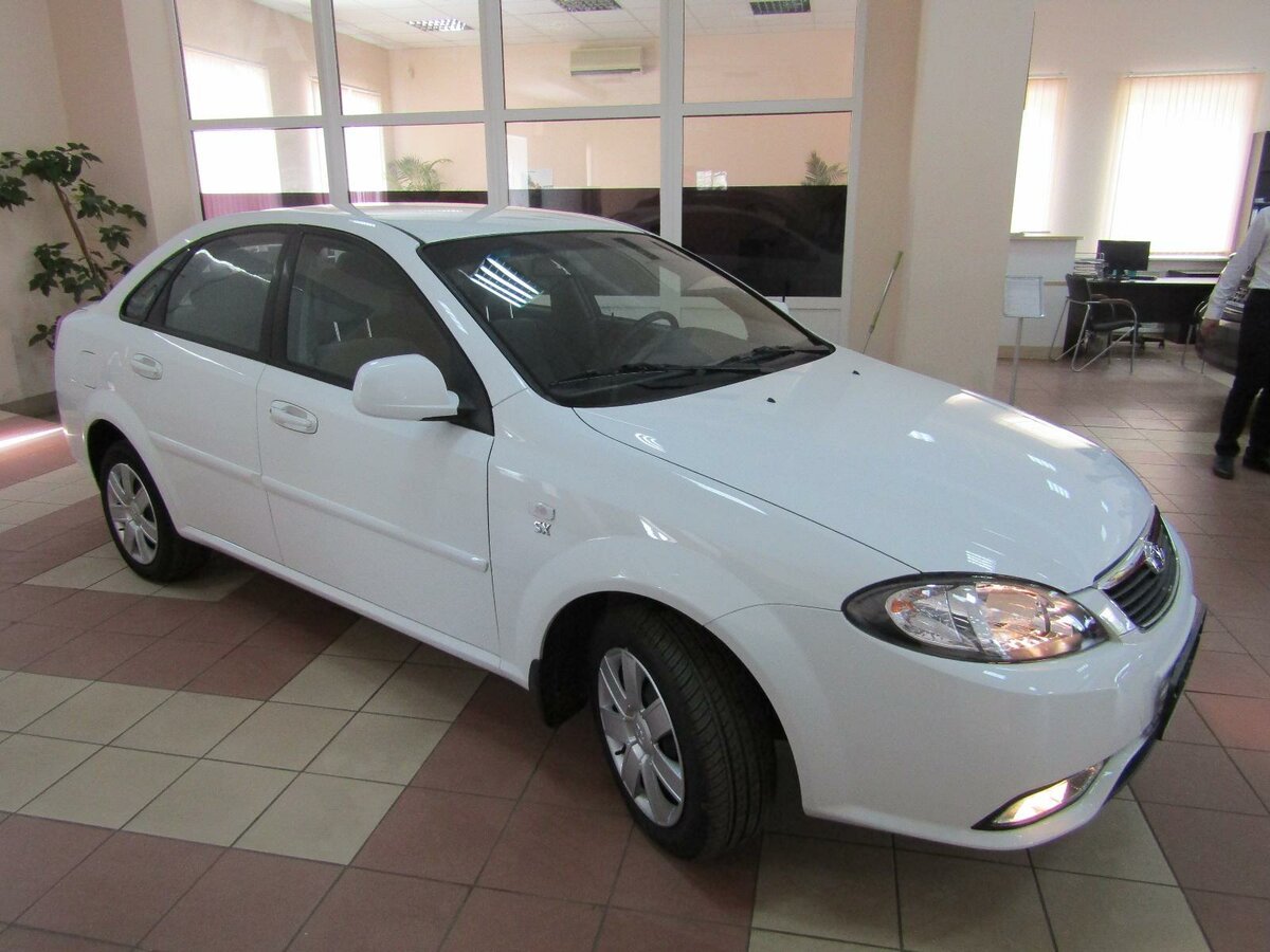 Daewoo Gentra 2014 White