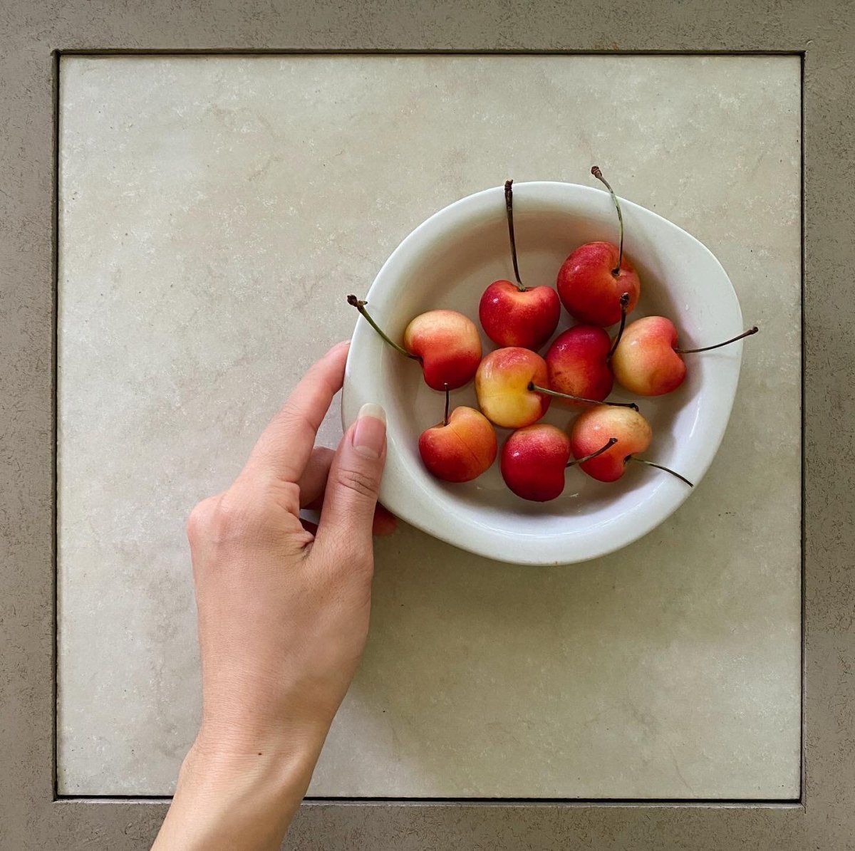 Загадка 🍎+🍎= 30 🍒+🍒=20 🍓+🍓= 8 🍎+🍒+🍓=?