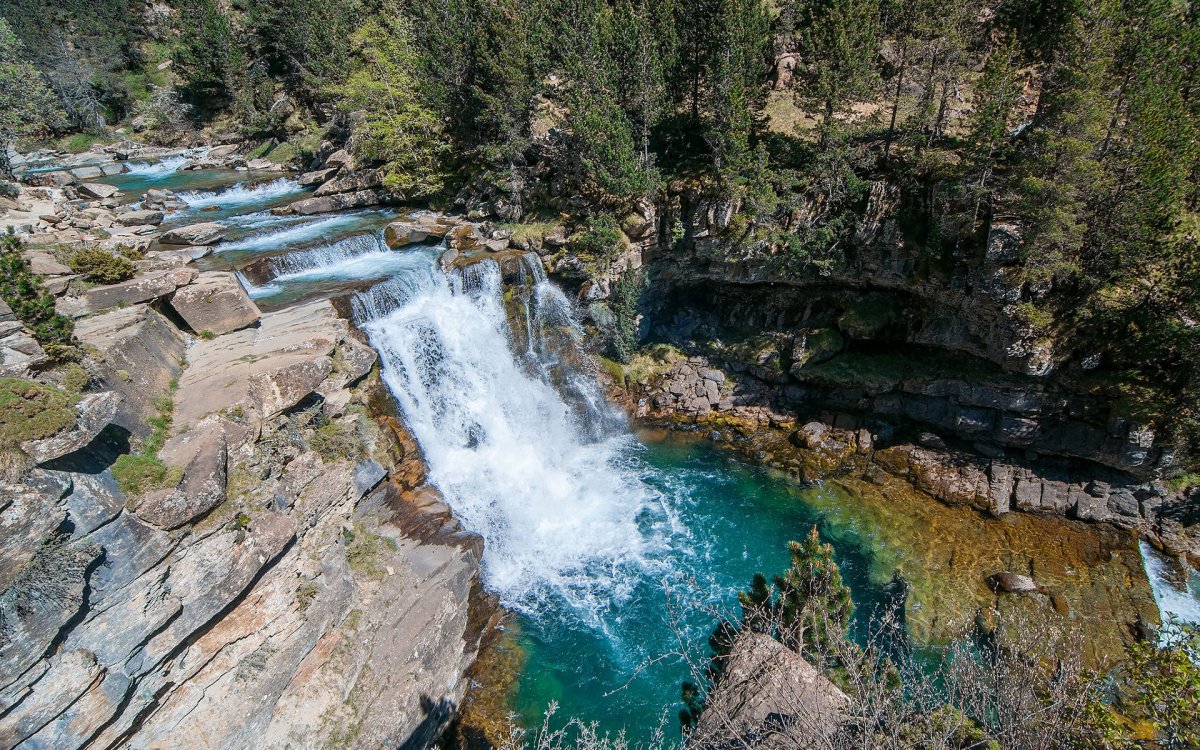 Апсатский водопад