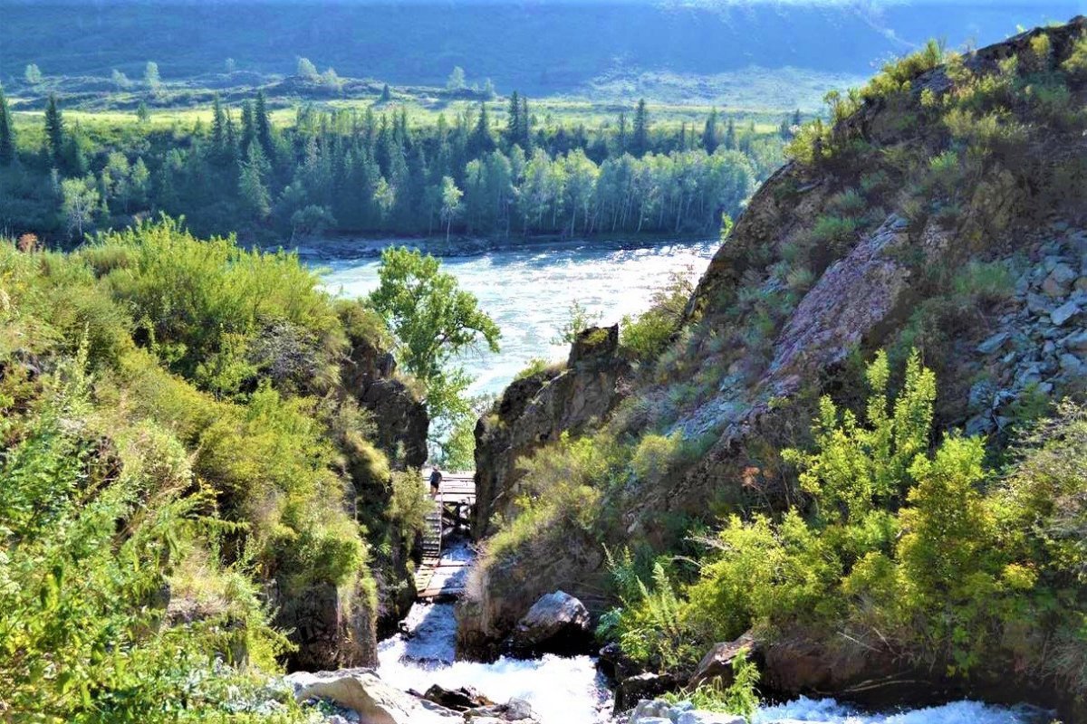 Водопад Бельтертуюк горный Алтай