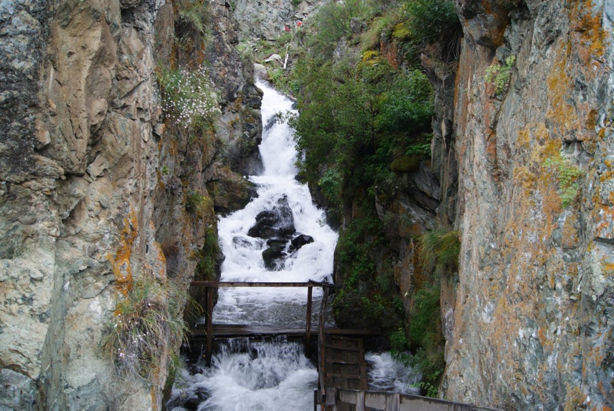 Куюс водопад Бельтертуюк