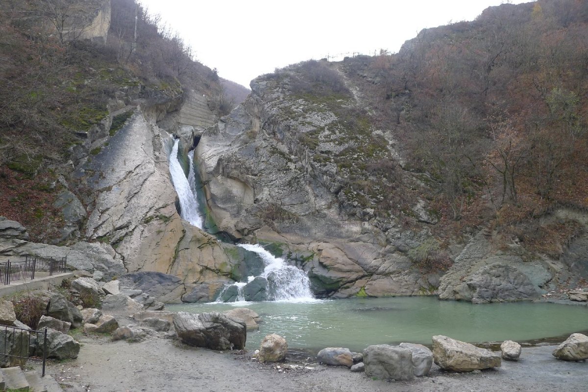 Хучнинский водопад Дербент
