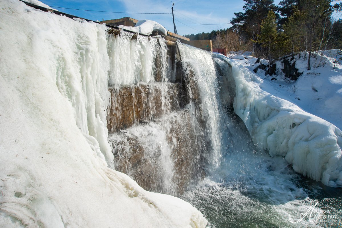 Карпысакский водопад Новосибирская область