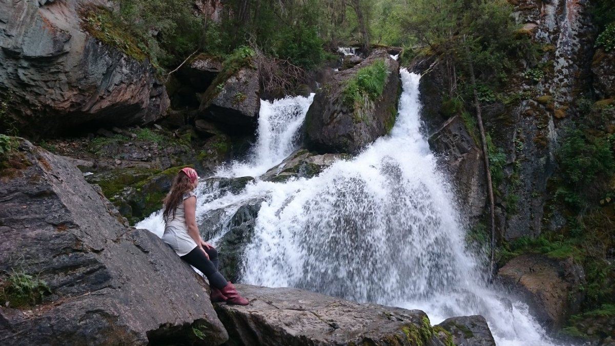 Уларский водопад горный Алтай