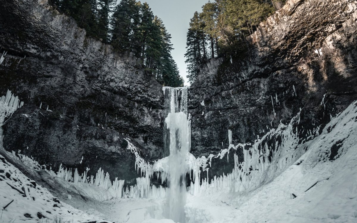Водопад зима