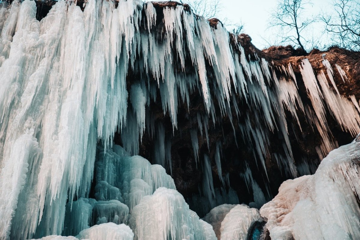 Водопад Шаки зимой