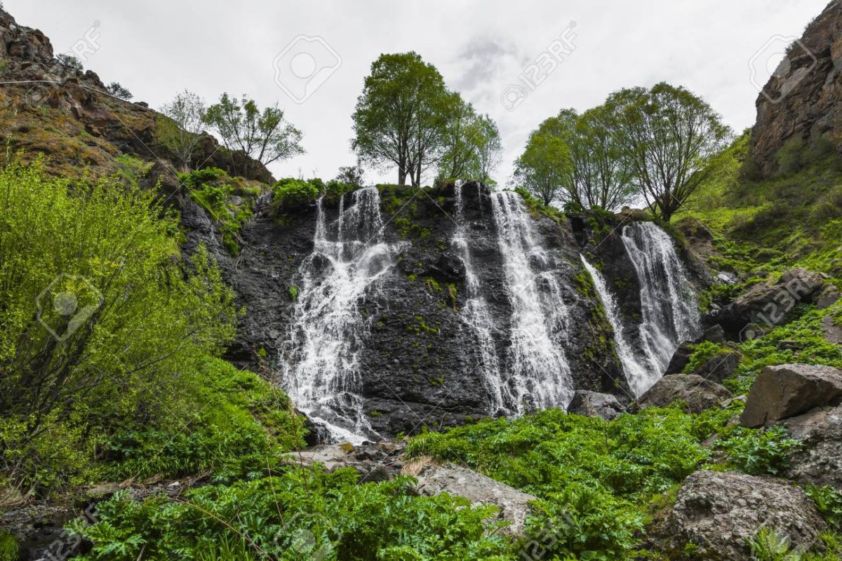 Shaki Waterfall, Армения