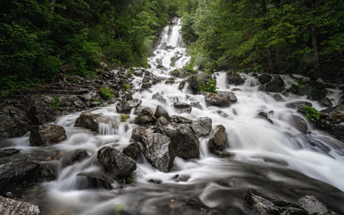 Водопад молочный Каскад