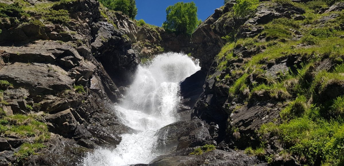 Водопад Галдоридон Осетия
