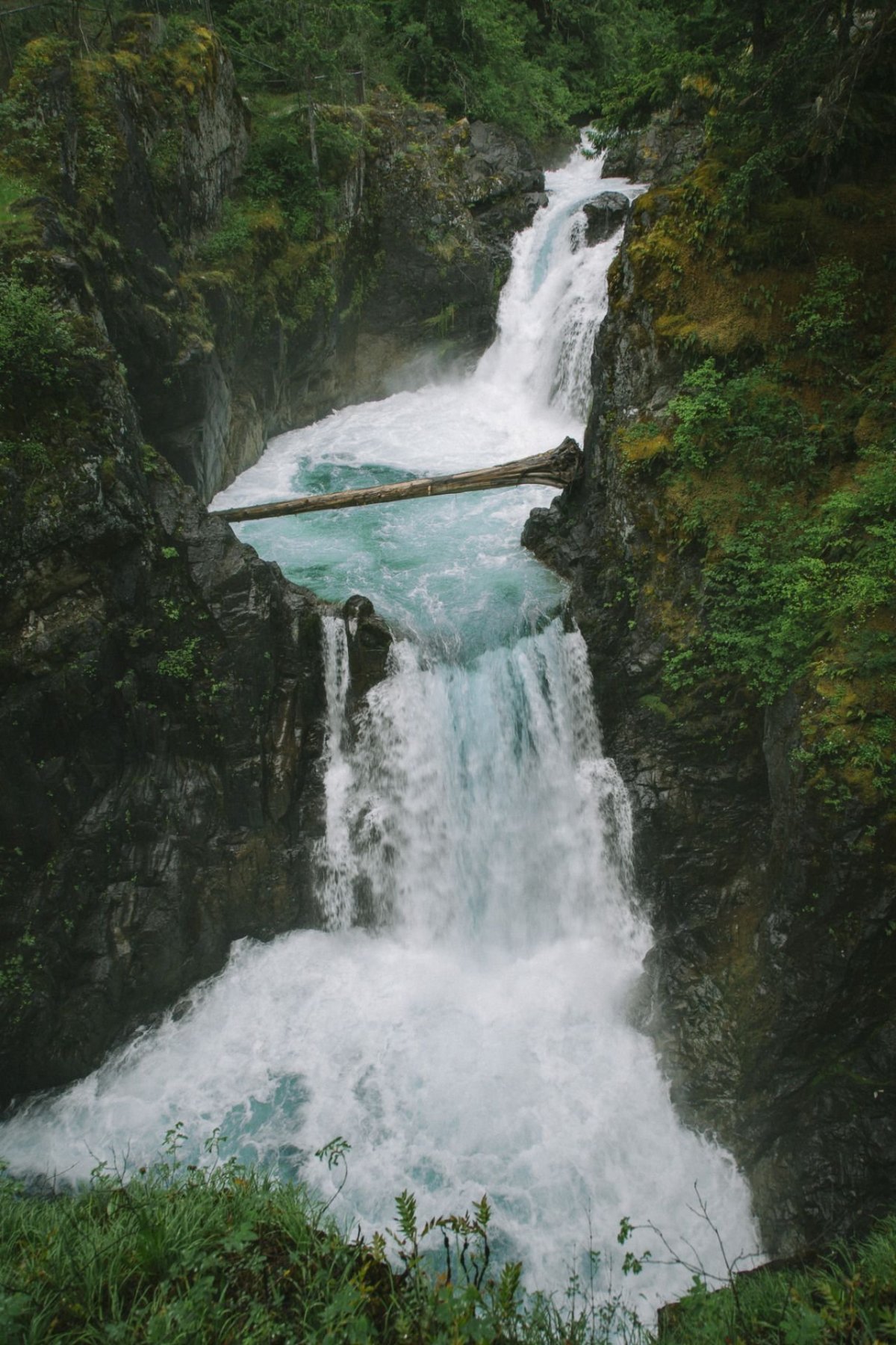 Водопад Монтань-д'Амбр