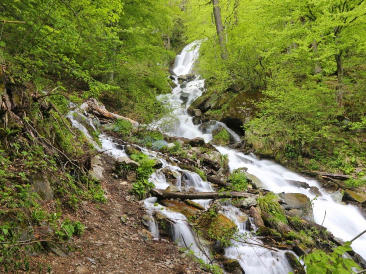 Водопад Кейва красная Поляна