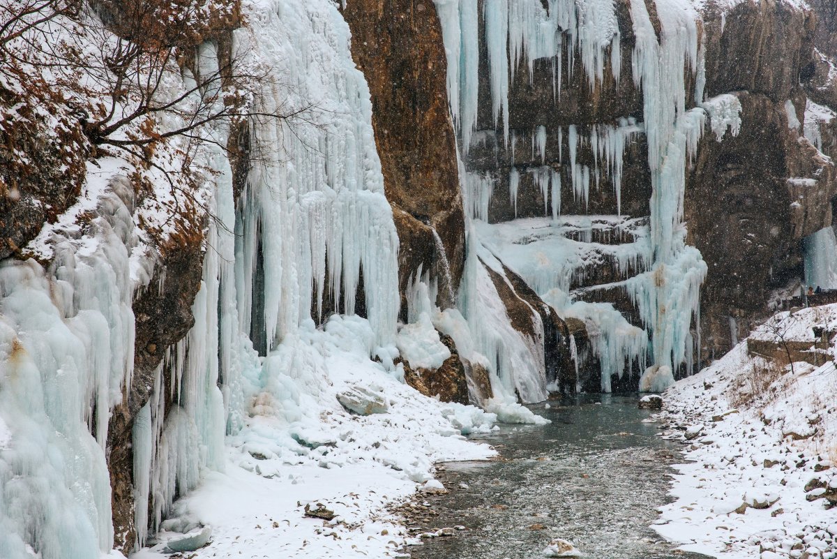 Ханагский водопад зимой